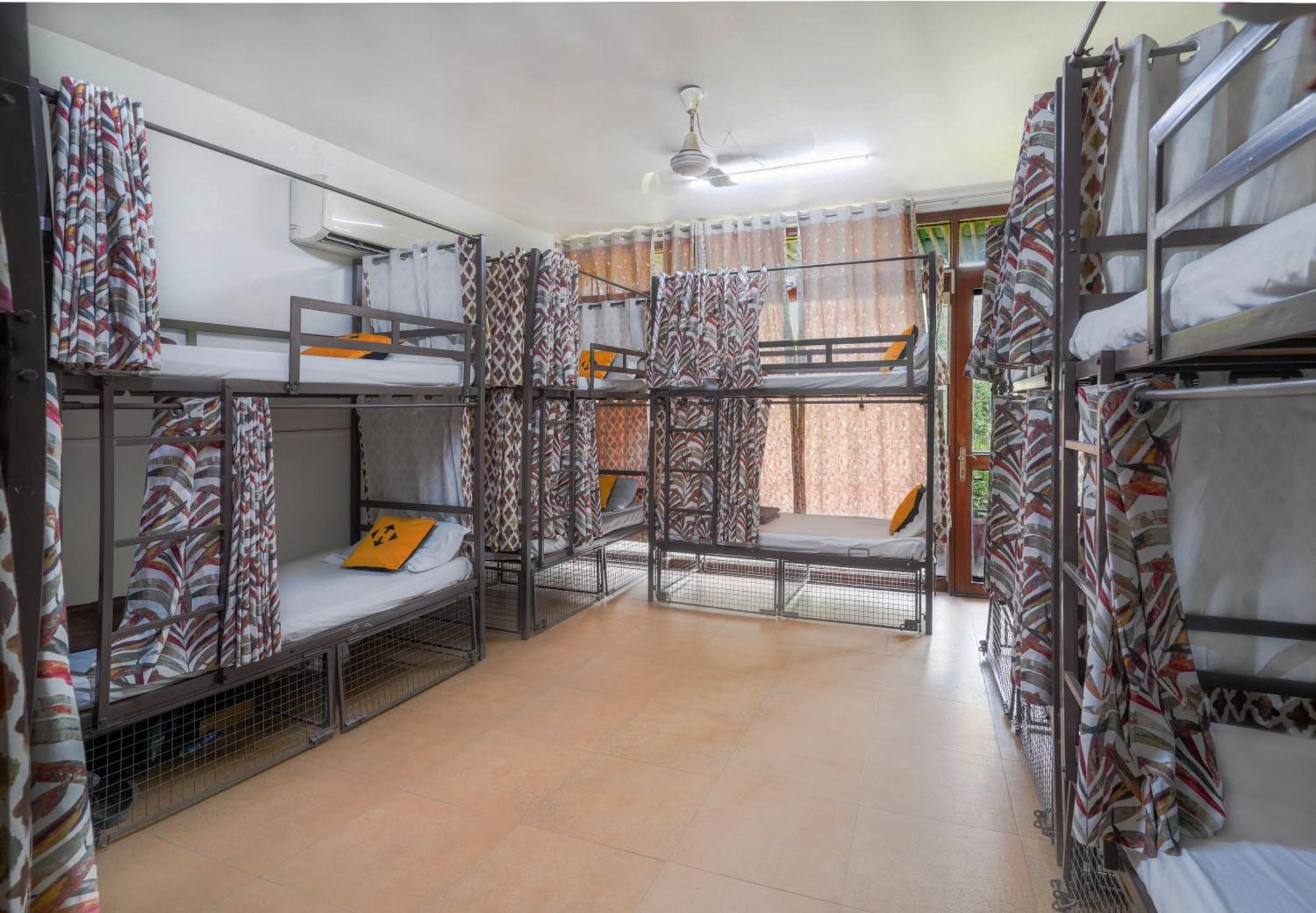 Hide-In Hostel Delhi New Delhi Eksteriør bilde
